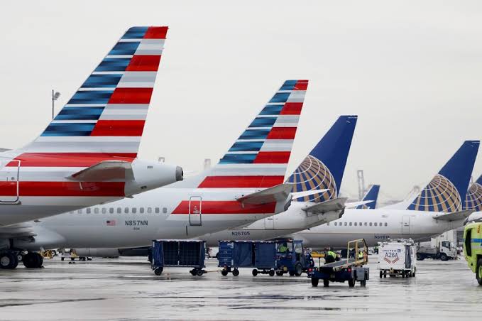 US Government shutdown grounds flights nationwide as Air Traffic Control shortages cause chaos. 1000124240